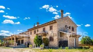 La increíble finca que venden por 7 millones de euros en un bonito pueblo de Albacete: tiene suites, cabañas, coto de caza…