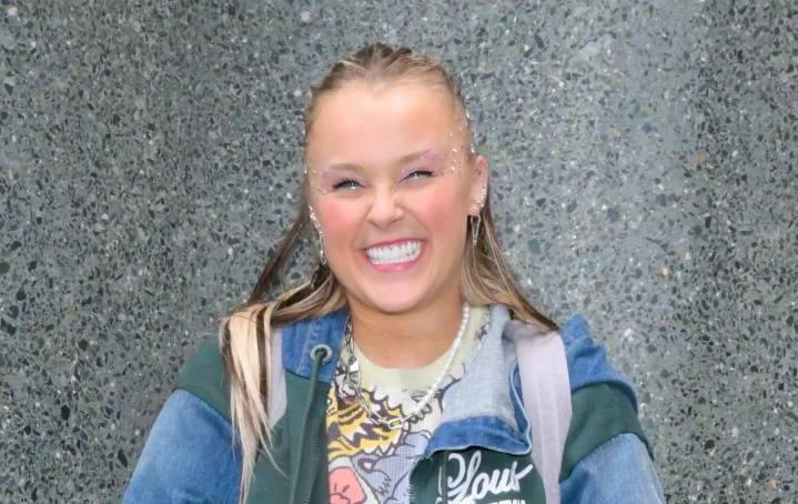 JoJo Siwa drops 'Raspy' poking fun at her trolls and controversies