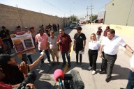 Entregan trabajos de pavimentación de la calle Argelia
