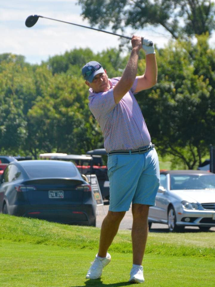 Resorters Golf: Berg repeats as Men's Senior champ