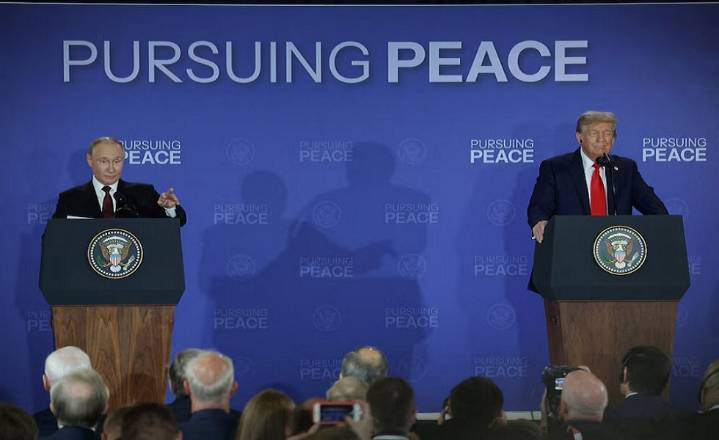 Putin y Trump ofrecen una rueda de prensa conjunta tras la cumbre en Alaska