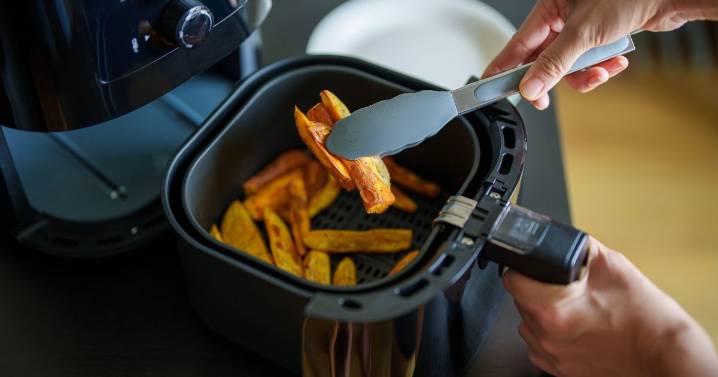 Anyone with an air fryer urged to check their gadgets now for 'serious' problem