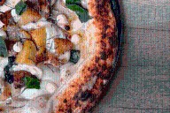La mejor pizza de Canarias se come en Tenerife: “irresistible”, por solo 13 euros y lleva mayonesa