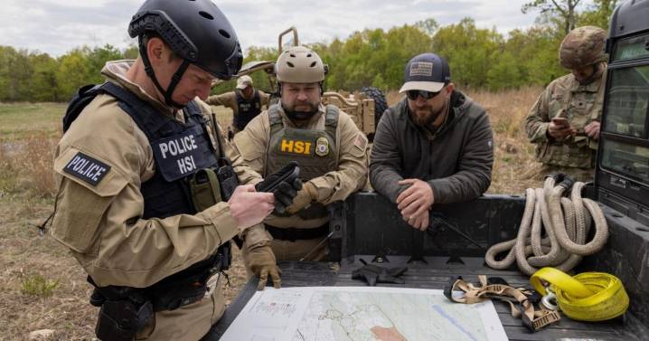 ICE says it has made tentative job offers to more than 1,000 as hiring ramps up