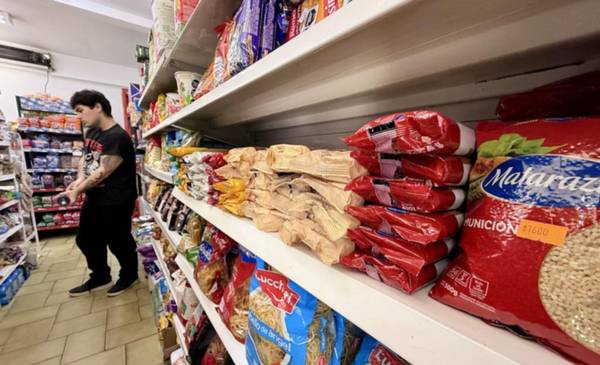 El alza del dólar, en la góndola: los precios aumentaron hasta un 13%