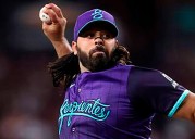 Nabil Crismatt, primer juego ganado de la temporada con los D’backs