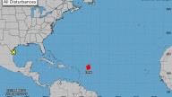 Erin se convierte en huracán "catastrófico" con categoría 5 en el Atlántico