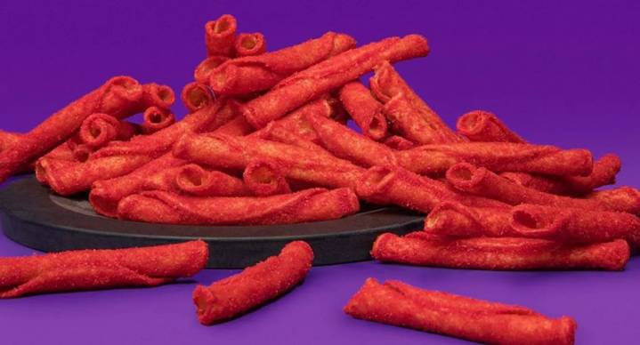 Takis Fuego podrían provocar graves problemas a la salud por colorantes, alerta Poder del Consumidor