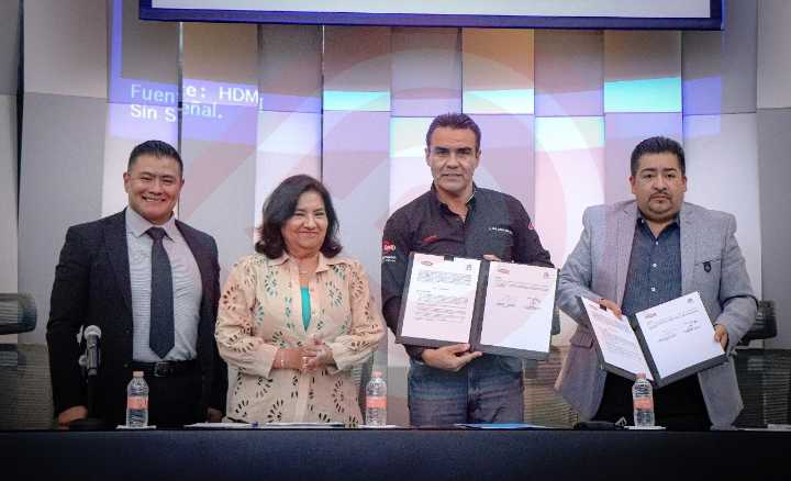 Mujeres hidalguenses reciben capacitación gracias a alianza entre CMIC y DIF Hidalgo