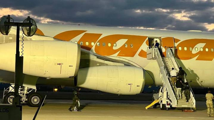 158 venezolanos regresaron desde EE. UU. en nuevo vuelo de deportación