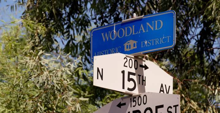 Historic Phoenix homes could be razed by new light rail line