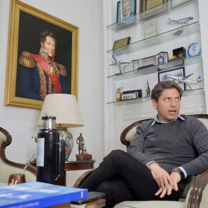 Kicillof quiere cuatro lugares entrables en la lista de diputados y crece las dudas por un acuerdo con CFK