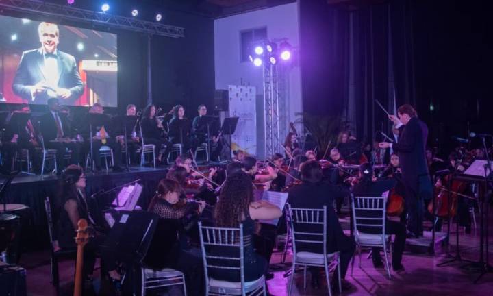 Una noche de tango con propósito se vivió con el concierto “Homenaje a Gardel”