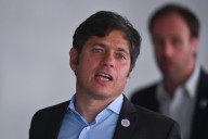 Gobernador de Buenos Aires califica de "delirio" idea de Milei de penalizar legisladores