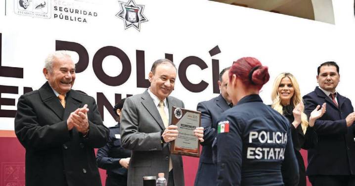Se coloca a Sonora a la vanguardia nacional de certificación policial: Gobernador Durazo