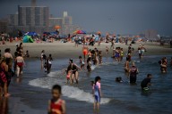 New York faces bad combo of heat and air pollution that has health officials concerned