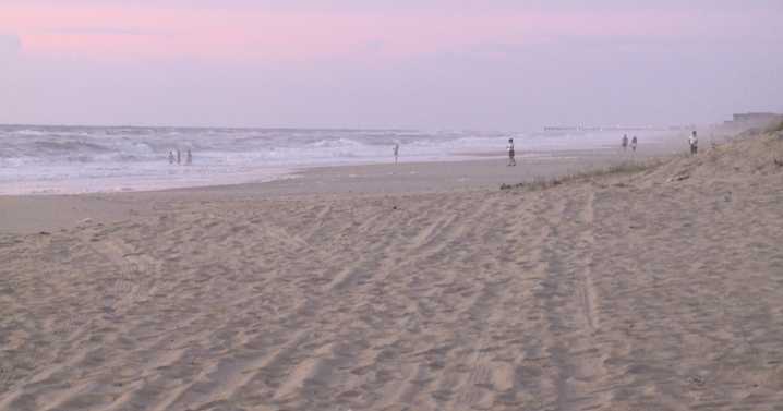 'Feel pretty good:' Vacationers in Nags Head not panicking as Hurricane Erin moves north in the Atlantic