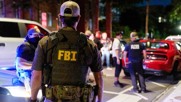Agentes federales patrullarán Washington 24/7, asegura la Casa Blanca