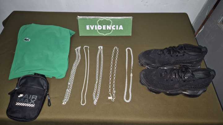 Carabineros de Aysén detuvo a sujeto por robo con intimidación y recupera especies robadas