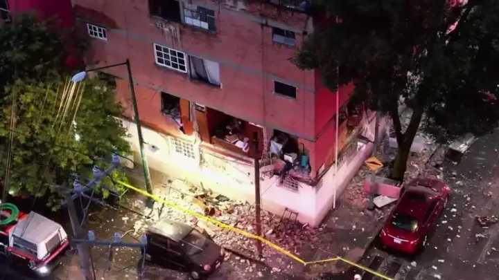 Explosión en edificio de Benito Juárez deja 4 lesionados y 80 desalojados