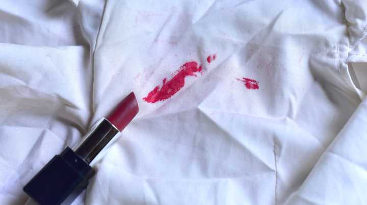 The Lipstick Stain Cleaning Hack That's Hiding In Your Kitchen