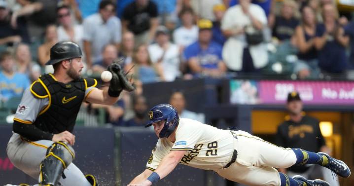 Brewers beat Pirates 7-1, win 10th straight game