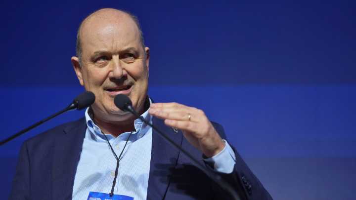 A falta de Karina Milei, Federico Sturzenegger llega a Olavarría