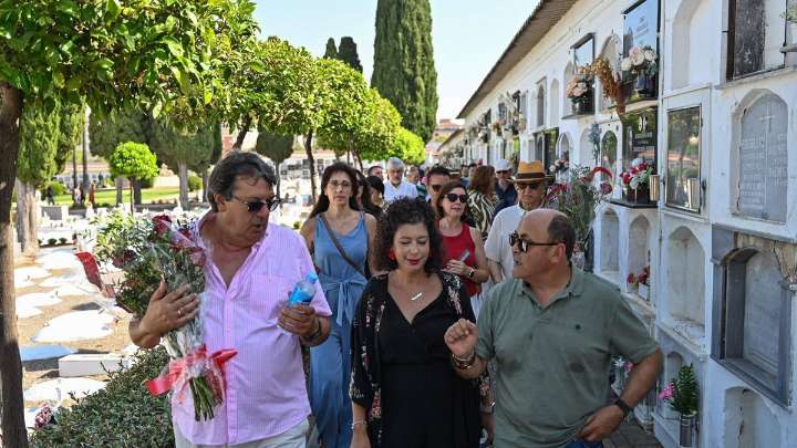 El PSOE homenajea a las víctimas del franquismo: “La memoria no es de derecha ni de izquierda, es democracia”