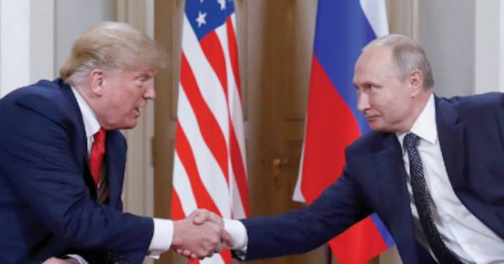 El beso de Trump y Putin