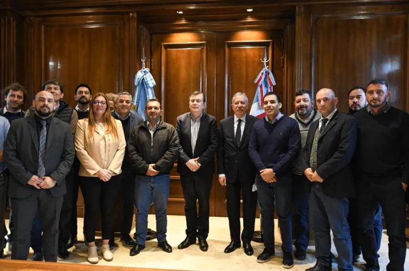 El gobernador Zamora y el jefe de Gabinete recibieron a autoridades de la Asociación del Personal de Tribunales de Cuentas de Argentina