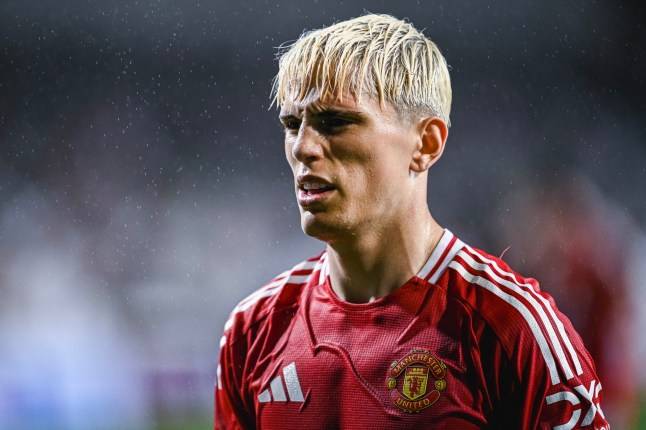 Chelsea reach Alejandro Garnacho agreement as Manchester United set demand
