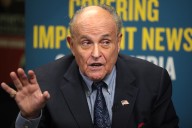 Rudy Giuliani Suffering From Fractured Vertebrae After Traffic Accident: Report