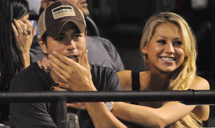Enrique Iglesias y Anna Kournikova esperan su cuarto hijo