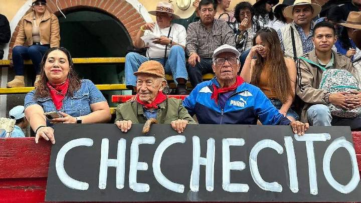 “Chechecito”, el toro que honra la memoria del cronista emérito de Huamantla
