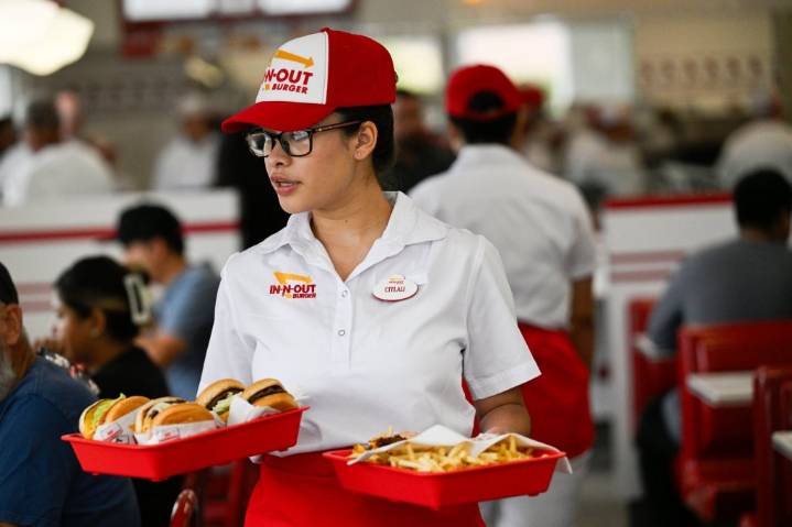 Does In-N-Out Burger’s CEO moving from California to Tennessee hurt the brand? – San Diego Union