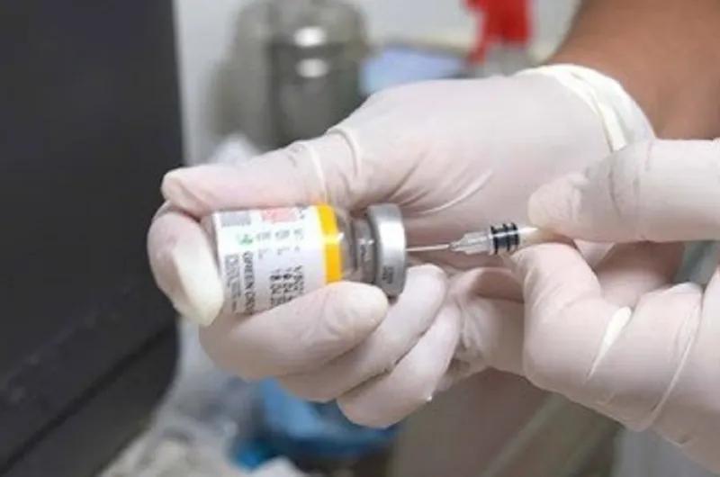 El Gobierno limitará la vacunación gratuita contra la fiebre amarilla a zonas endémicas