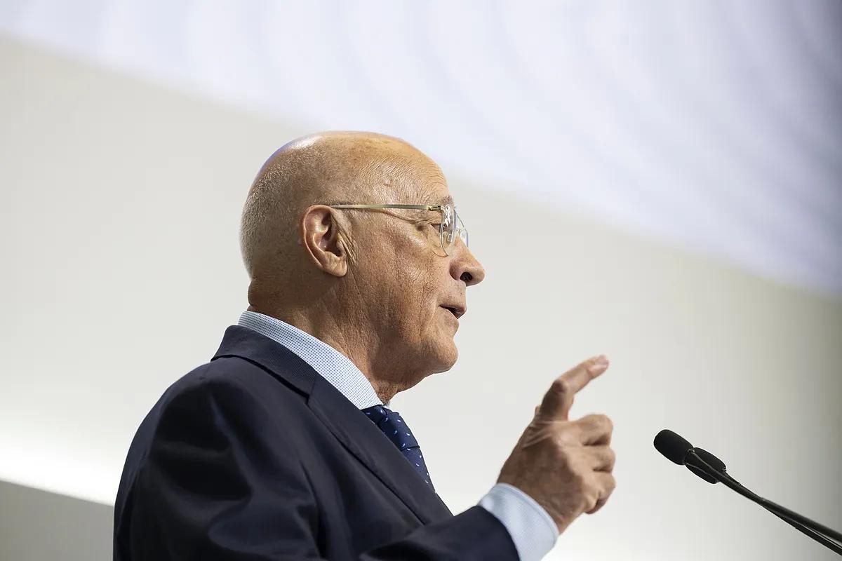 Los accionistas de Sabadell aprueban un 'macrodividendo' de 2.500 millones para quien rechace la OPA de BBVA