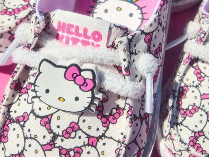 Hello Kitty x Hey Dude: Limited edition Wendy slip