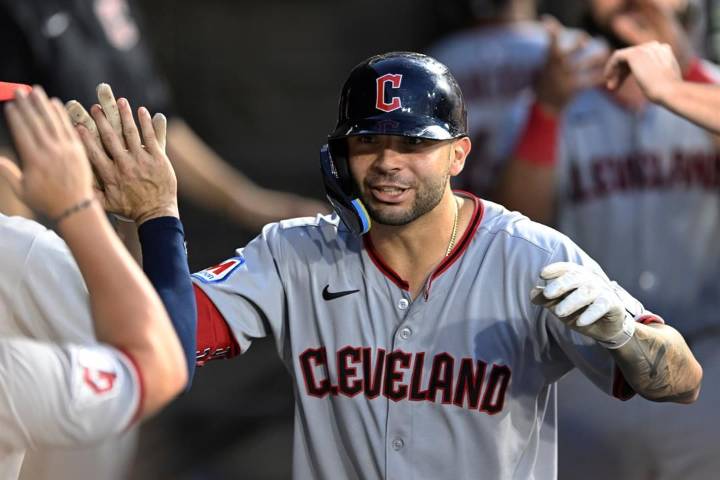 Kayfus hits 1st major league homer, Guardians beat White Sox 3