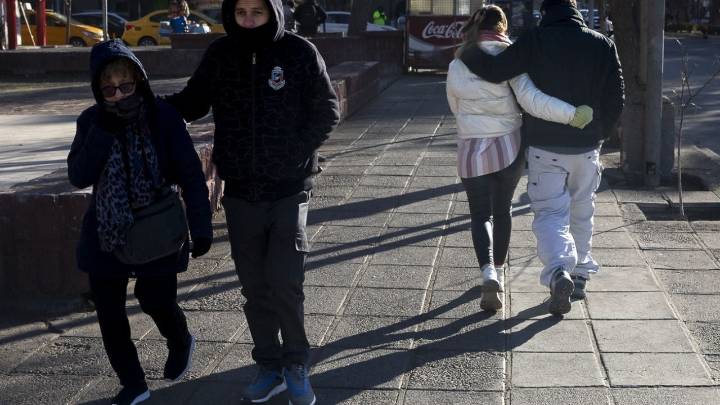 Clima en Neuquén: seguirá el fin de semana helado con viento y nevadas en la cordillera