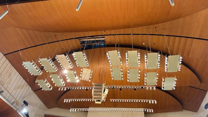 El Palau de la Música vuelve a cancelar su programación por desprendimientos en el techo