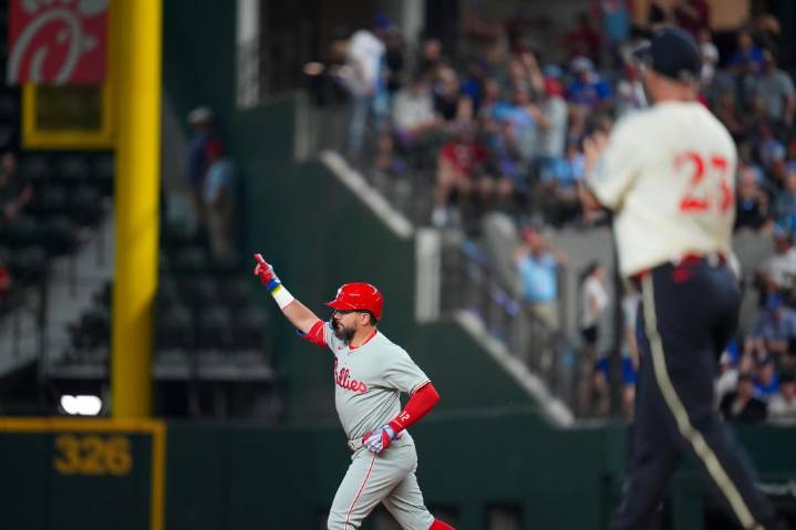 Schwarber conecta su 41er jonrón, Marsh destaca con 4 hits y Filis arrollan 9