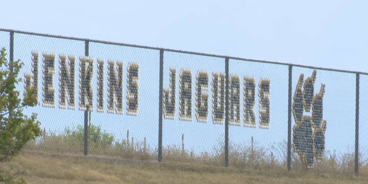 Colorado Springs middle school welcomes students back months after unsafe conditions forced them out