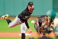 Olivia Dunne causa sensación en las gradas apoyando a Paul Skenes en victoria de los Pirates ante los Red Sox
