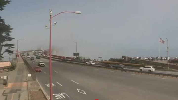 Reports of smoke near Golden Gate Bridge Visitor Center on social media
