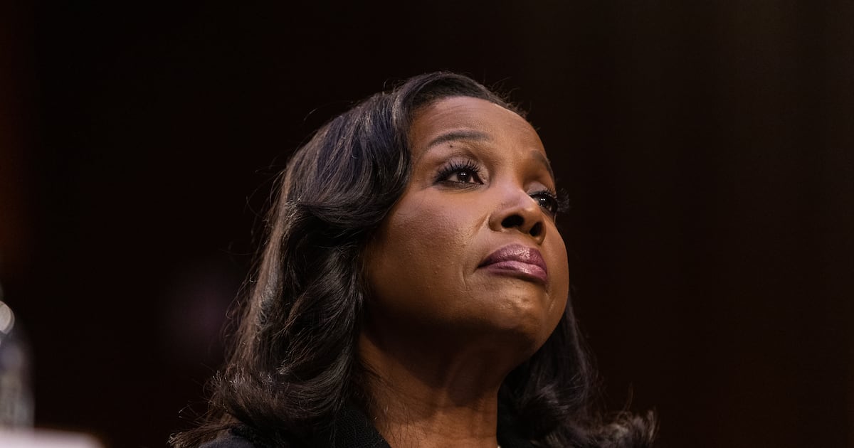 PERFIL: Lisa Cook, la gobernadora de la Fed ‘perseguida’ por republicanos que despidió Donald Trump