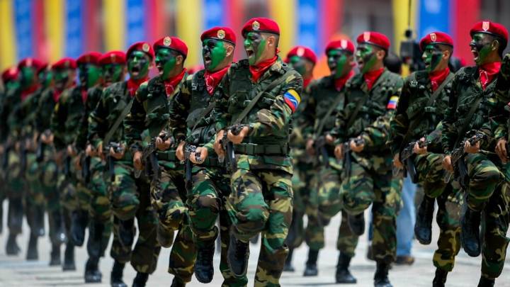 Fuerza Armada de Venezuela destruye un campamento de narcotráfico en el sur del país