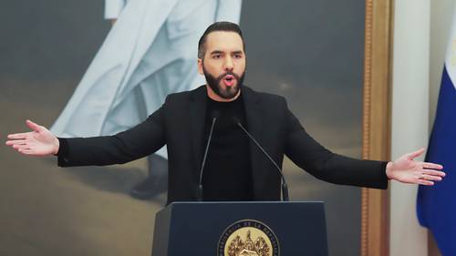 Bukele defiende reformas que permiten la reelección presidencial indefinida en El Salvador