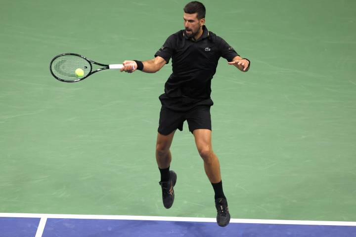 Alcaraz y Djokovic avanzan; Bucsa logra sus primeros octavos en Nueva York