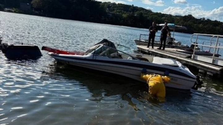 Bystander helps rescue driver after Hyundai pulling boat winds up submerged in Shrewsbury lake